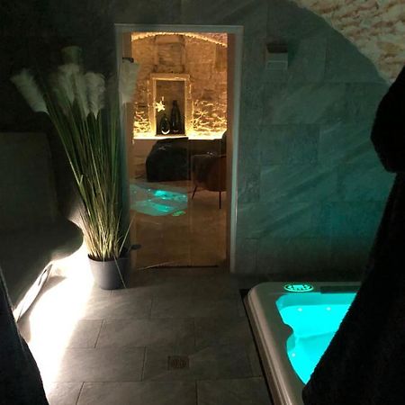 Jaccuzi & Spa Des Caves Stanislas Nancy Eksteriør billede