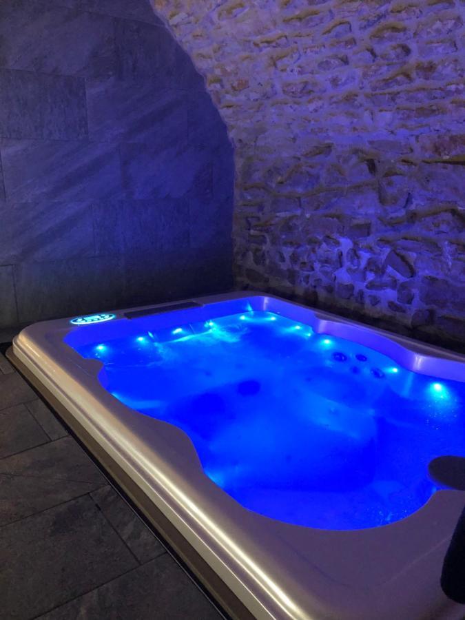Jaccuzi & Spa Des Caves Stanislas Nancy Eksteriør billede